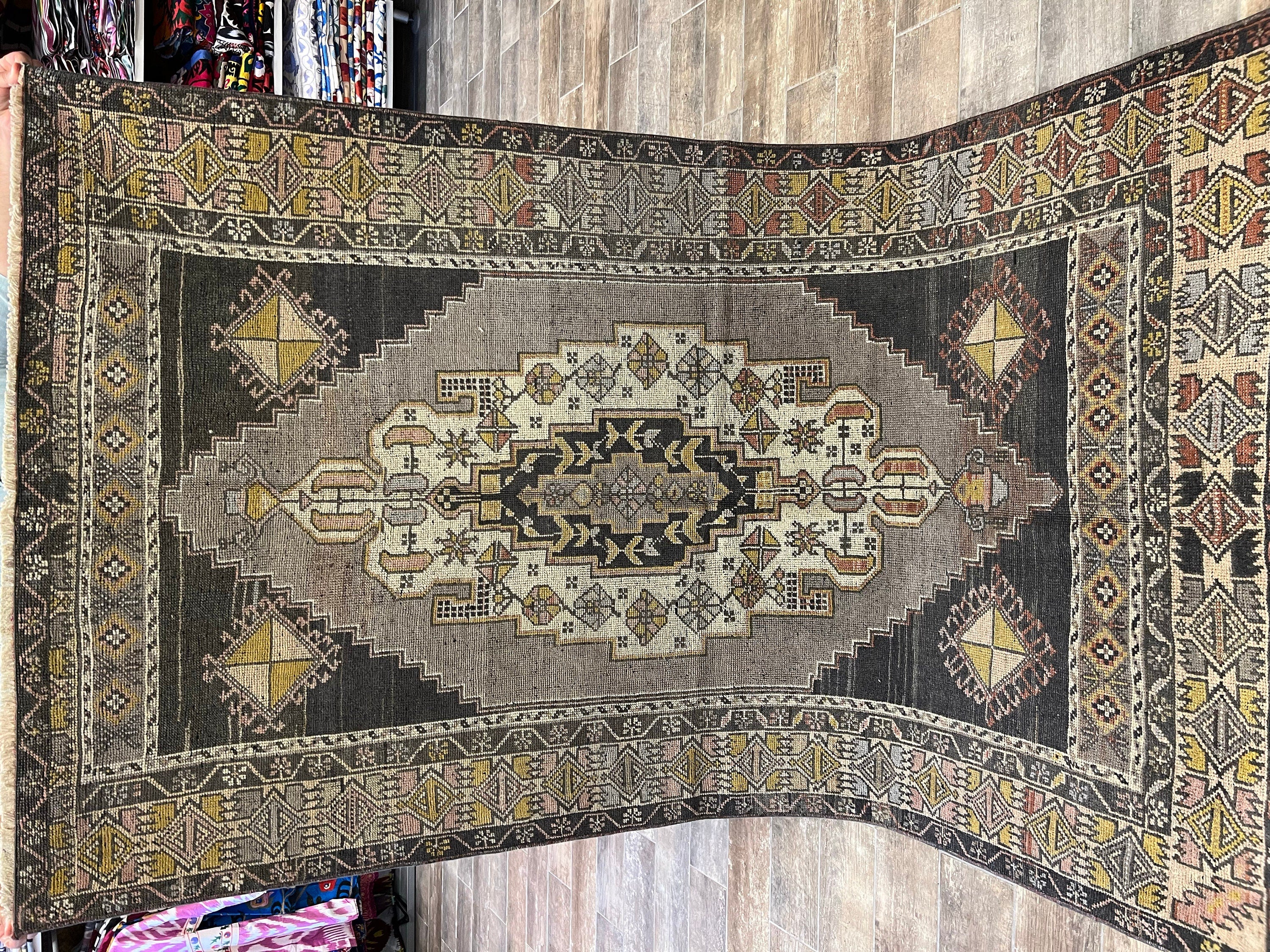 TURKISH VINTAGE RUGS