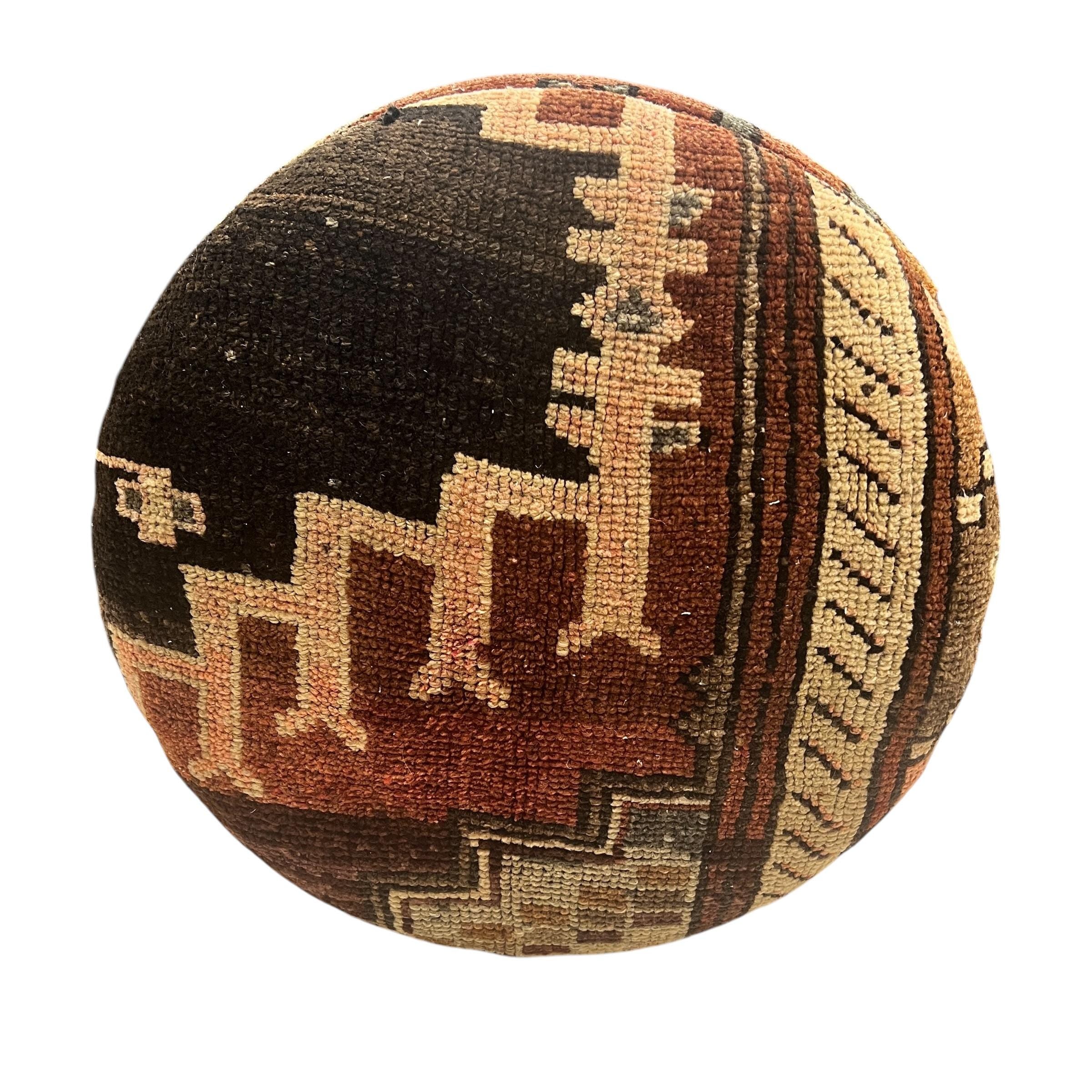 Vintage Carpet Medium Round Ottoman