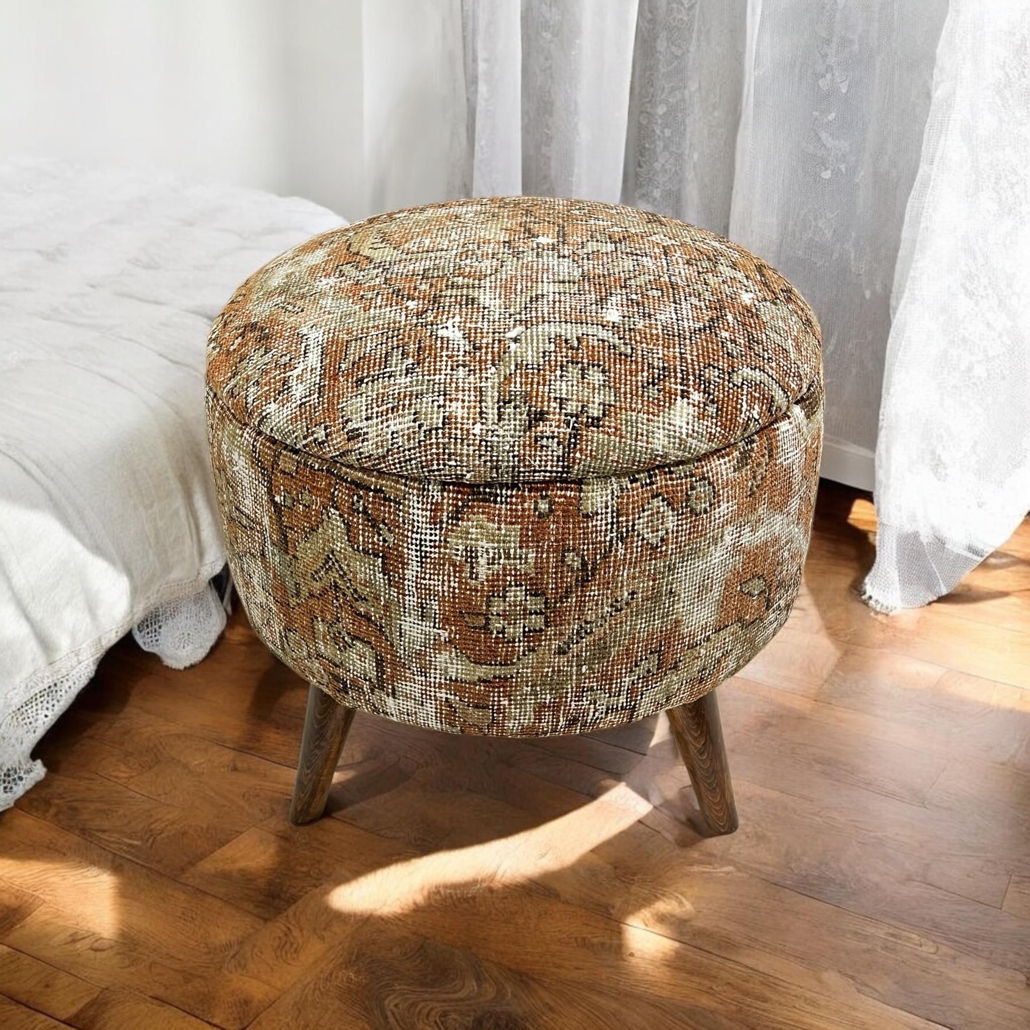 Vintage Carpet Medium Round Ottoman