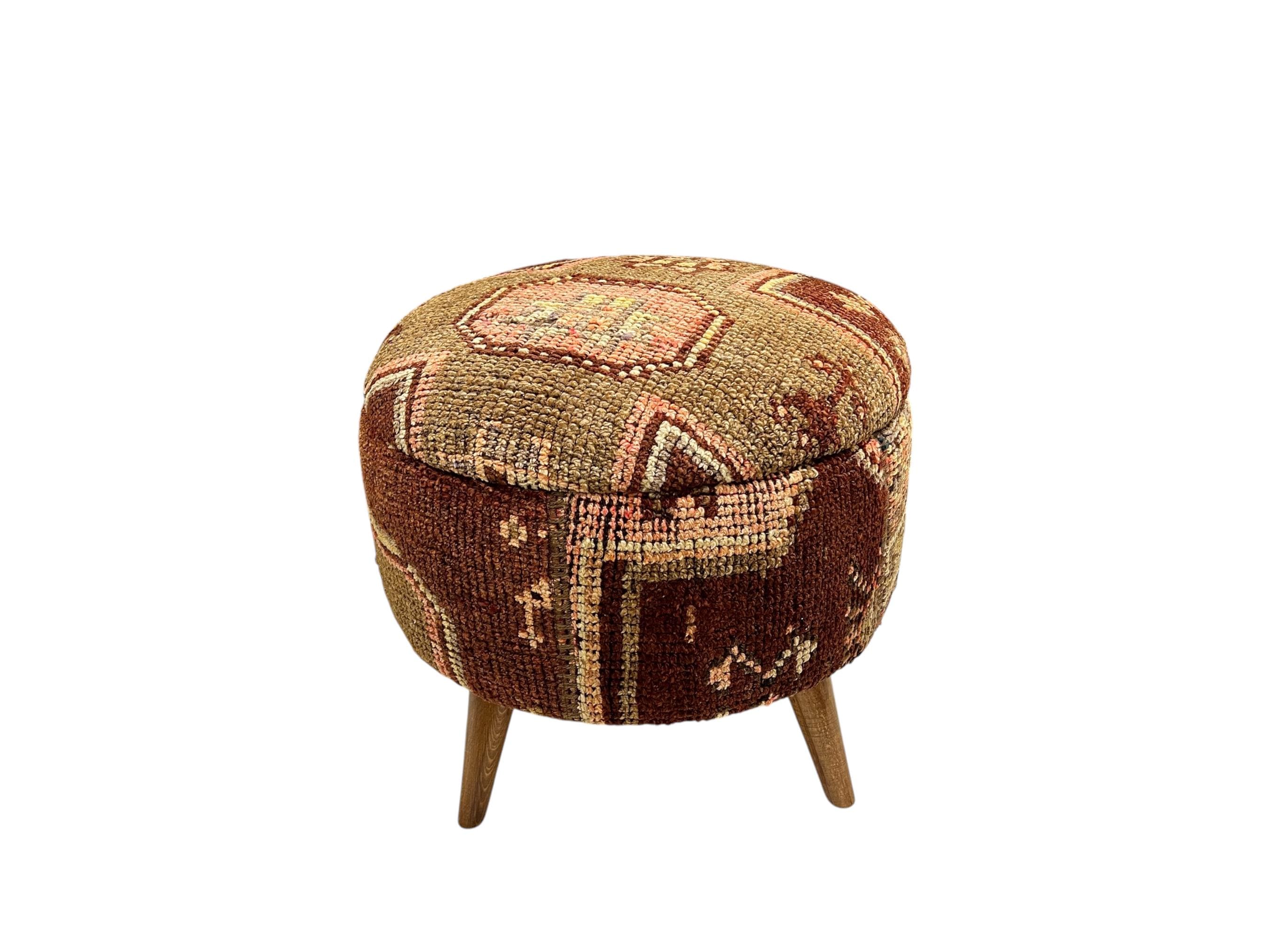 Vintage Carpet Medium Ottoman