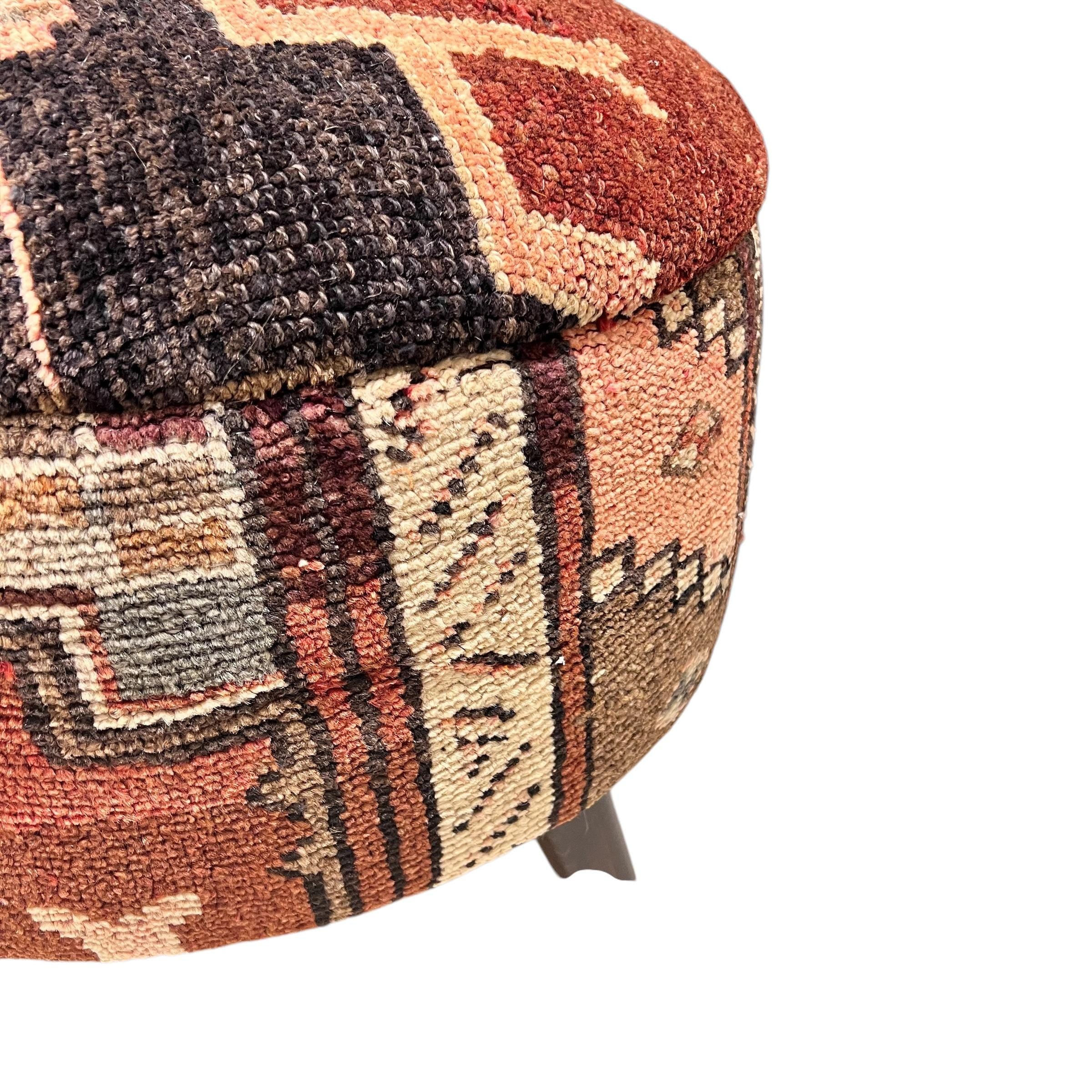 Vintage Carpet Medium Round Ottoman
