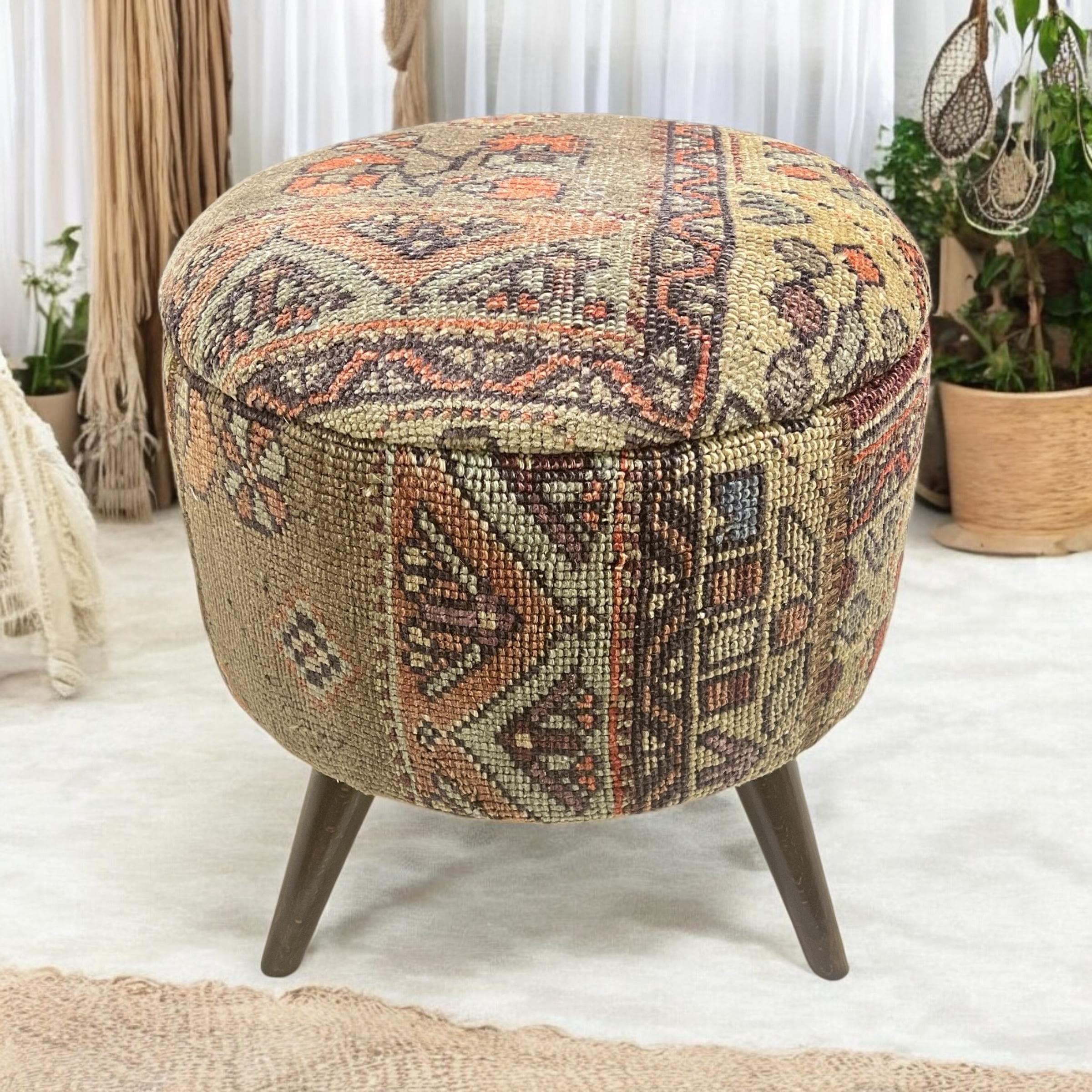 Vintage Rug Round Ottoman