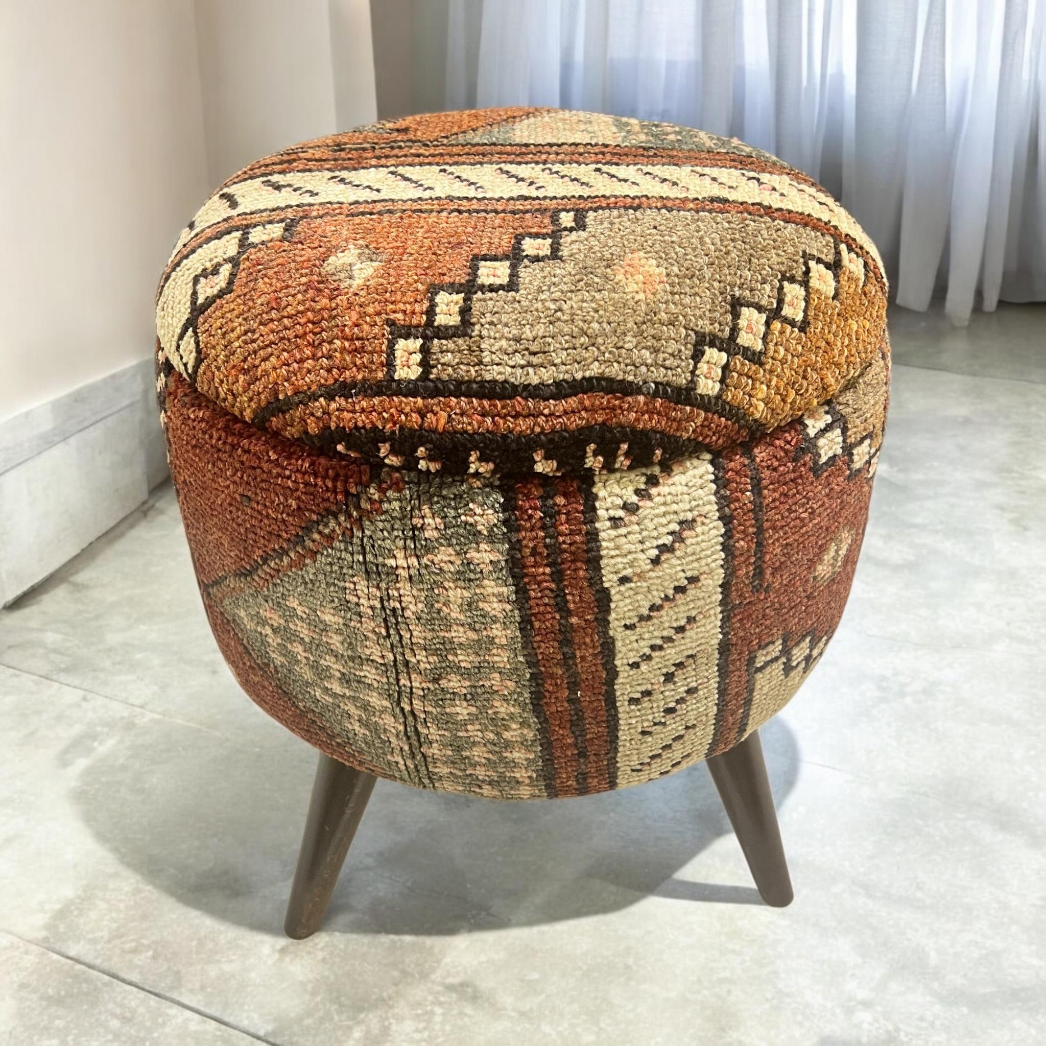 Vintage Carpet Small Round Ottoman