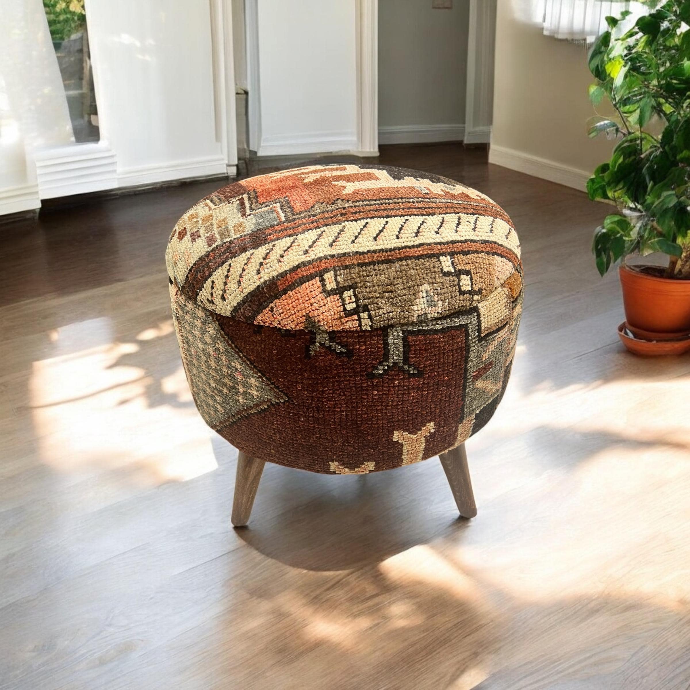 Vintage Carpet Medium Round Ottoman