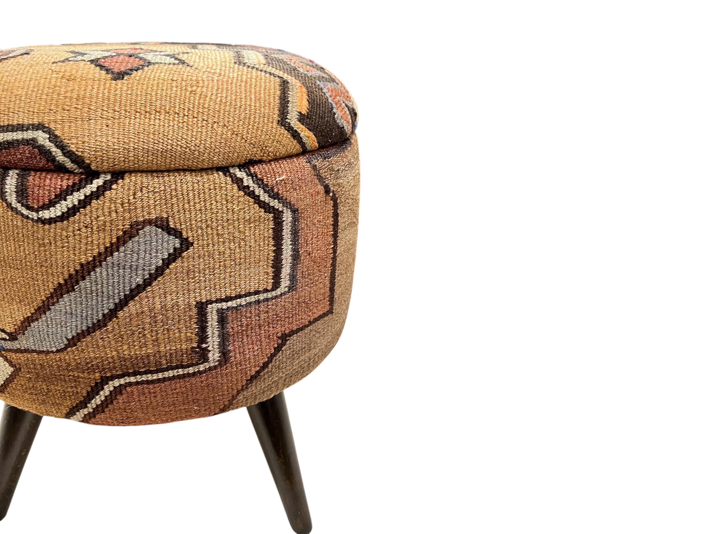 Vintage Kilim Small Otoman