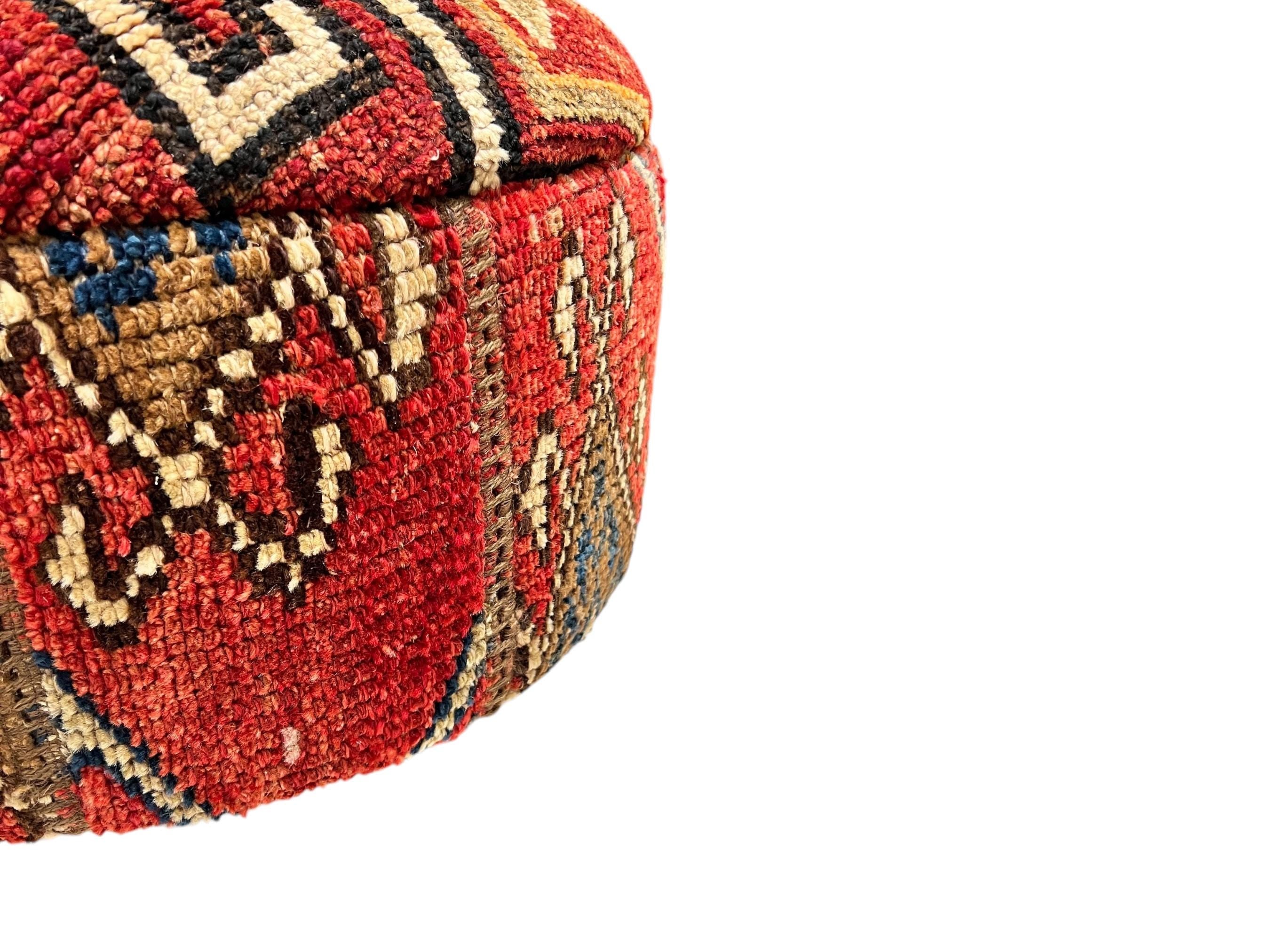Vintage Carpet Medium Round Ottoman