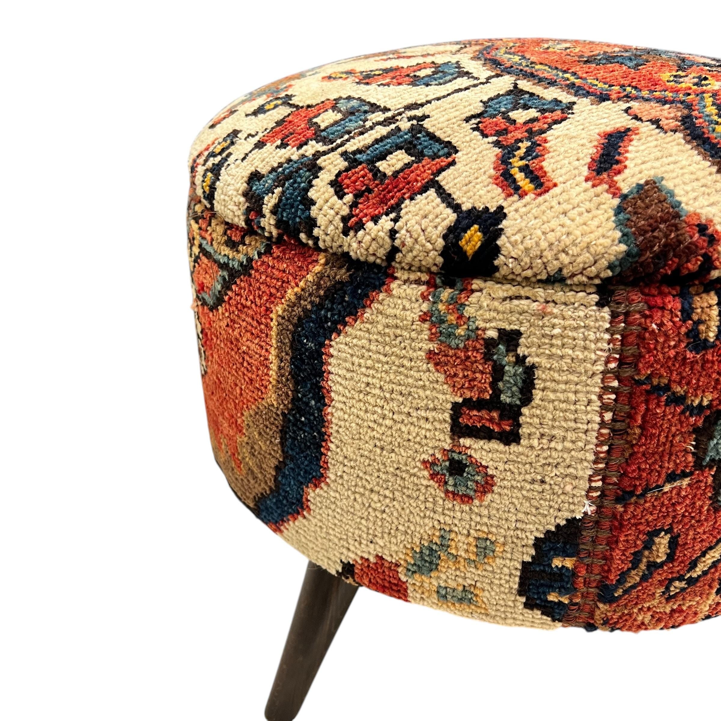 Vintage Carpet Medium Round Ottoman