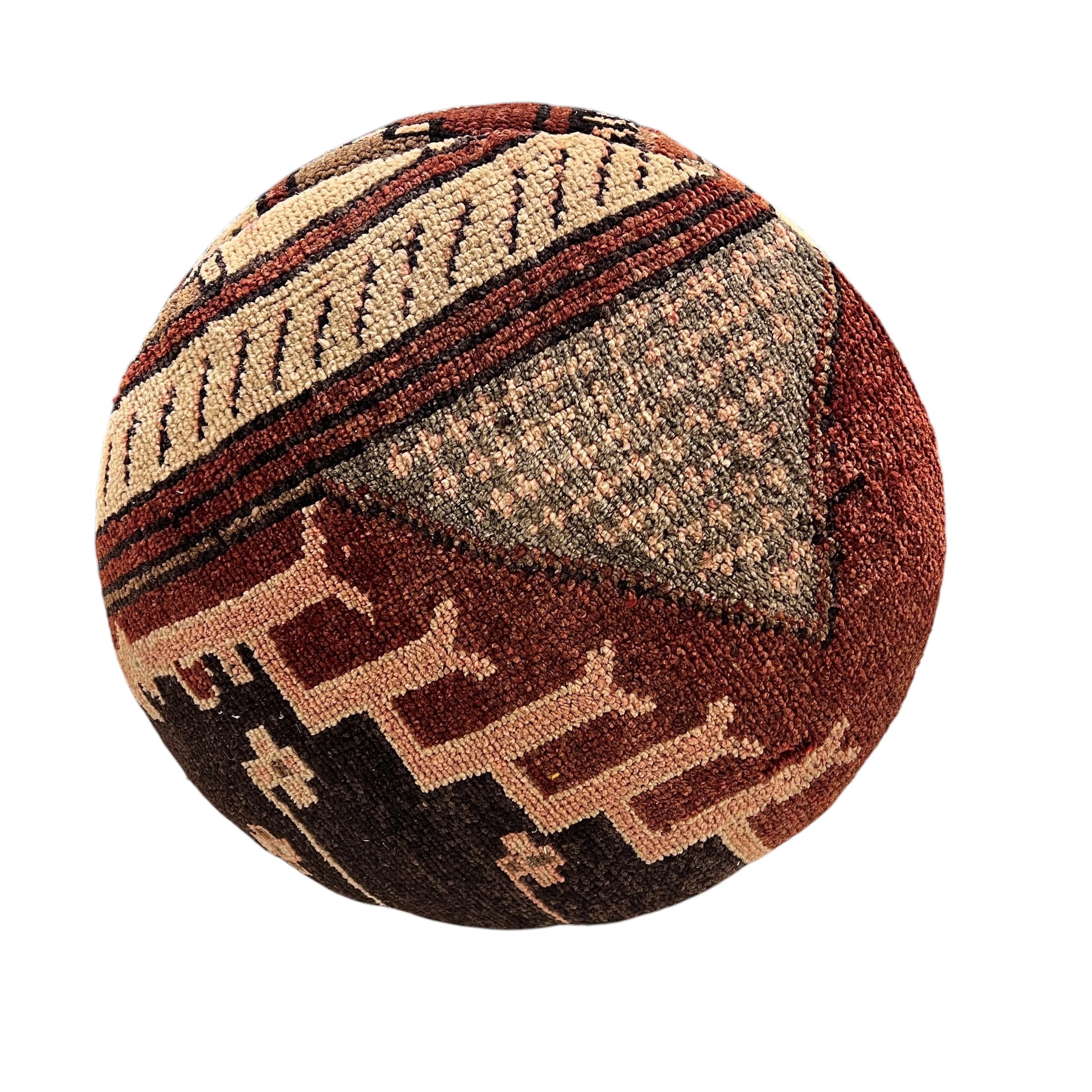 Vintage Carpet Medium Round Ottoman