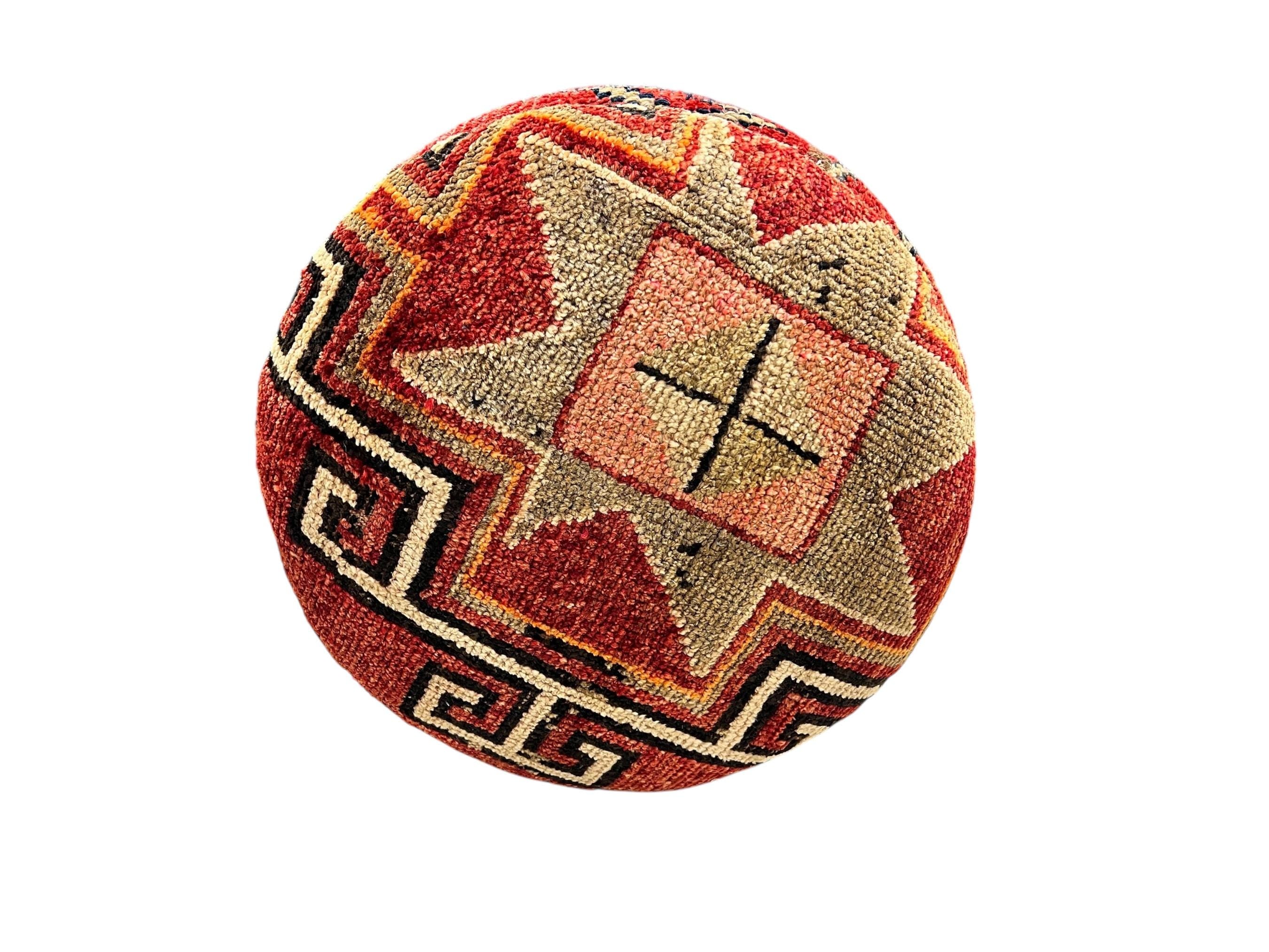 Vintage Carpet Medium Round Ottoman